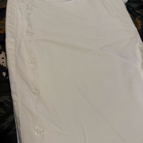 4 pockets - Picture 4 of 4